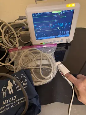 Cms7000 Contec Patient Monitor Vital Signs 6 Parameters 12.1 Inch Tft Display
