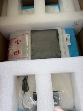 Health Monitor Network Iec-22a2 Touch Rz4710006 New Open Box