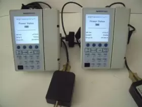 V6.05.13 Infusion Pump W/ Battery Pole Clamp & Power Supply Baxter Sigma Spectrum With And