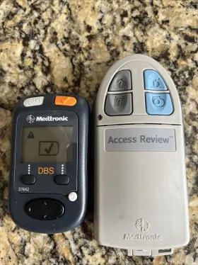 37741 Medtronic 7438 Dbs Activa Access Review Batteries Included