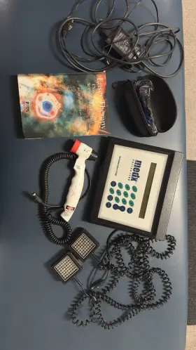 Mbm1100 Medx Health #3116 Cold Laser Console 200 Mw Handheld 660 Nm 880 Pads Textbook