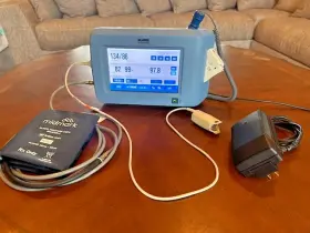 Spo2 Midmark 1 100 1615 Iqvitals Vital Signs Monitor Bundle Nibp Temp Probe Cuff Hose Spo2 Midmark 1 100 1615 Iqvitals Vital Signs Monitor Bundle Nibp Temp Probe Cuff Hose
