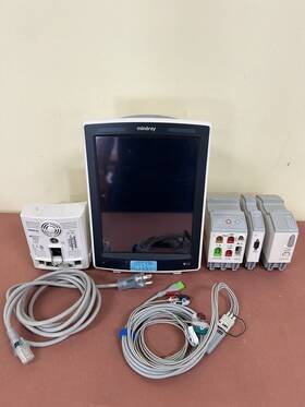 Mindray 0998-00-1800-101 V12 Patient Monitor With V-dock Power Supply And Modules Co2