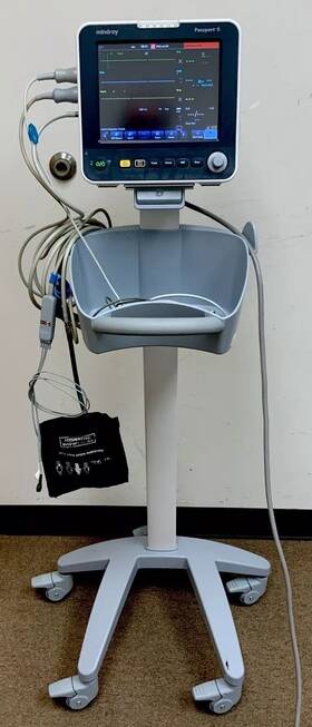 Mindray 6104-pa00051 Passport 8 Portable Patient Monitor 2020 With Cart And Cables Accessories