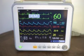 Ipm-12 Mindray Ipm12 Touch Portable Patient Ecg/ekg Nibp Masimo Spo2 C02 Temp Monitor