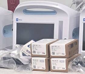 Mindray Umc-90 Umc 90 Patient Monitor Digital Bp Temp O2 Resp Rate With Accessories