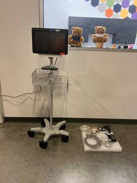Philips 866066 Intellivue Mx550 15in Color Touchscreen Patient Monitor