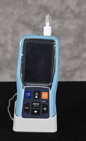 Smiths Medical Now Part Of Icu Medical V028q Capnocheck Ii Handheld Capnograph And Oximeter Model By