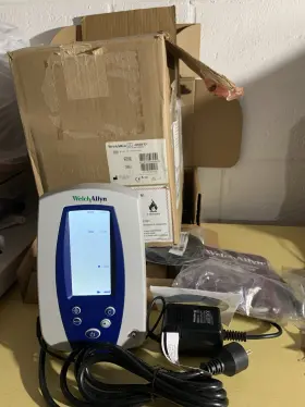 901057 Welch Allyn Spot Vital Signs 4200b - Mint