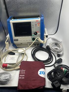 Zoll 8000-0851-30 M-series Cct Biphasic Monitor - New Battery Co2 Sensor 12 Lead Paddles
